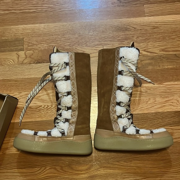 Free People Wilder Mukluk Boots Size 8 NIB READ - Picture 10 of 17